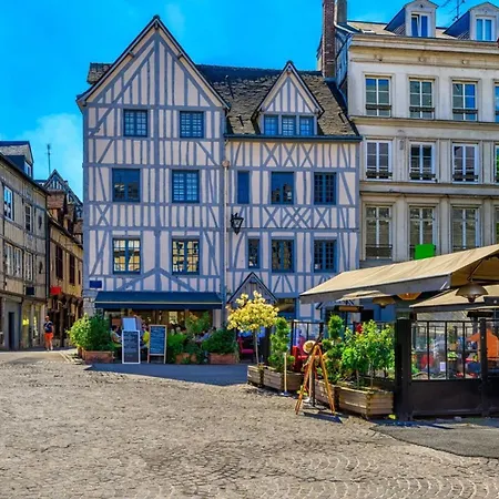 Léandre Entièrement Rénové Avec Extérieur Appartement Rouen